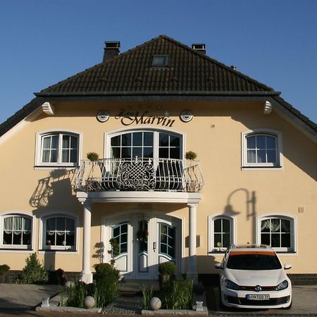 Готель Haus Marvin Dottingen  Екстер'єр фото